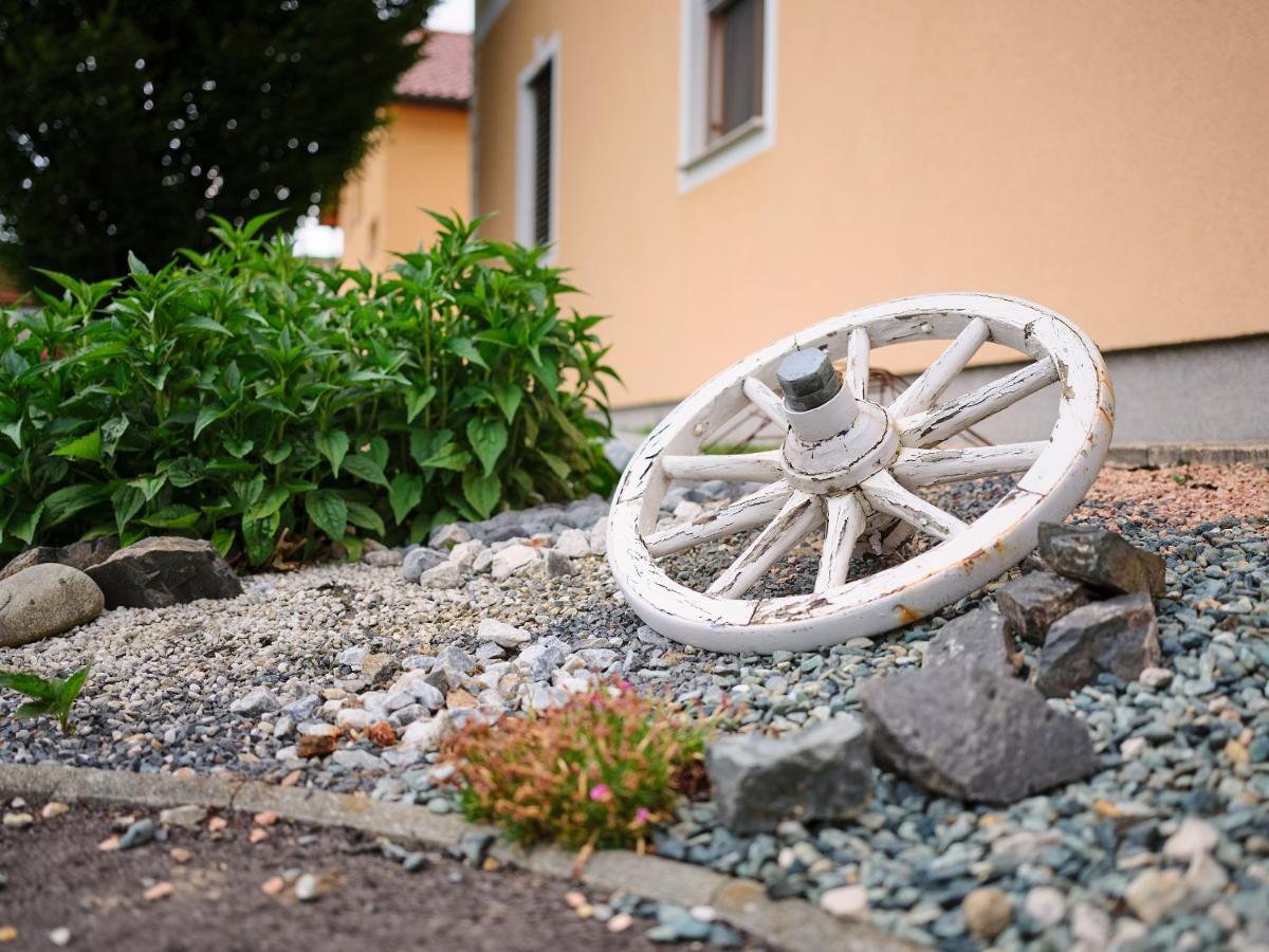 Mayr-Hof Seimetzback Buitenkant foto